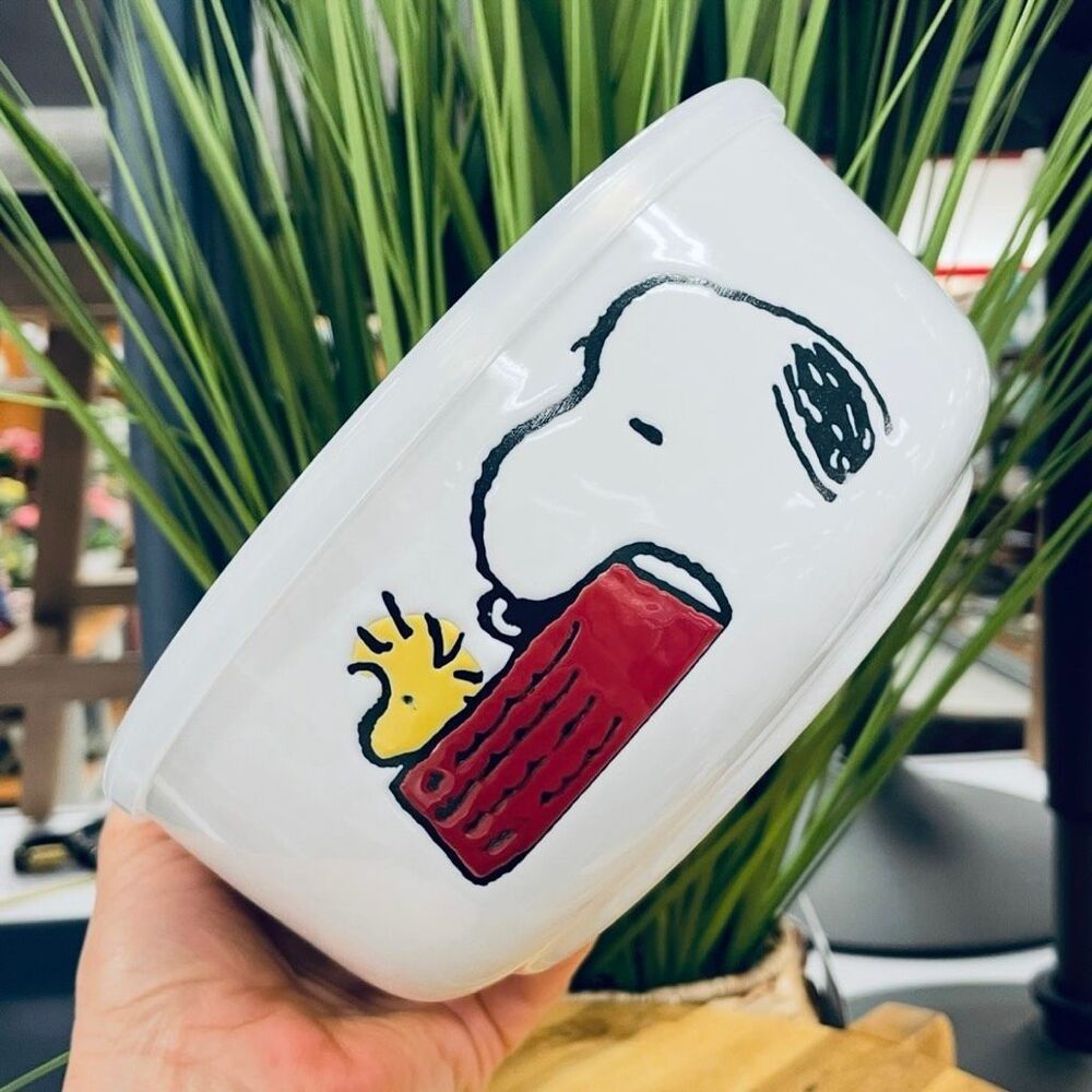 NWT Peanuts Snoopy Woodstock White Red Ceramic 2 Pc Food containers w/ Lids Set - Picture 2 of 16